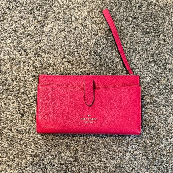 Kate Spade Fuchsia Wristlet - Picture 1 of 6